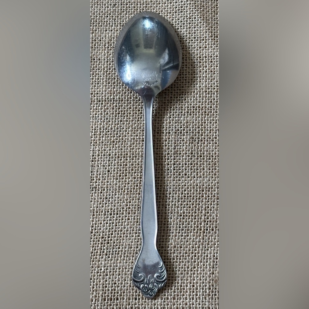 Vintage Versailles Vegetable Serving Spoon Flatware MSI Japan Mid Century - Picture 3 of 4